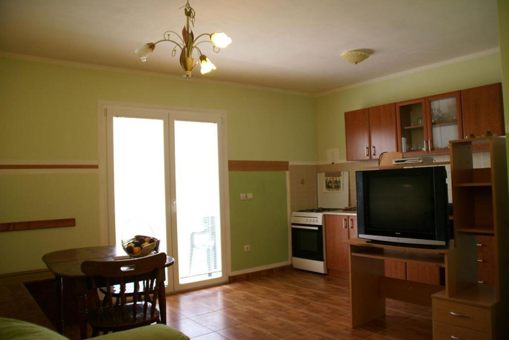Paunovic Apartments Tivat Room photo