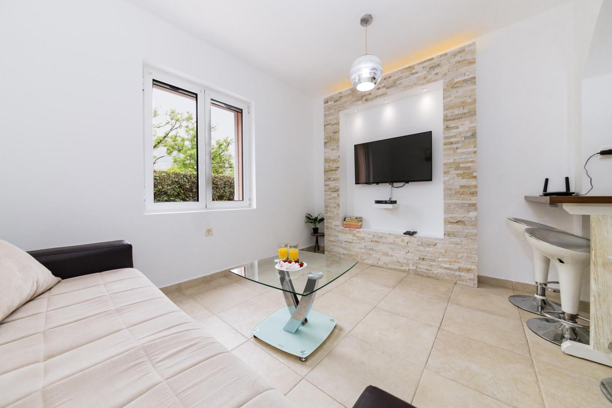 Paunovic Apartments Tivat Exterior photo
