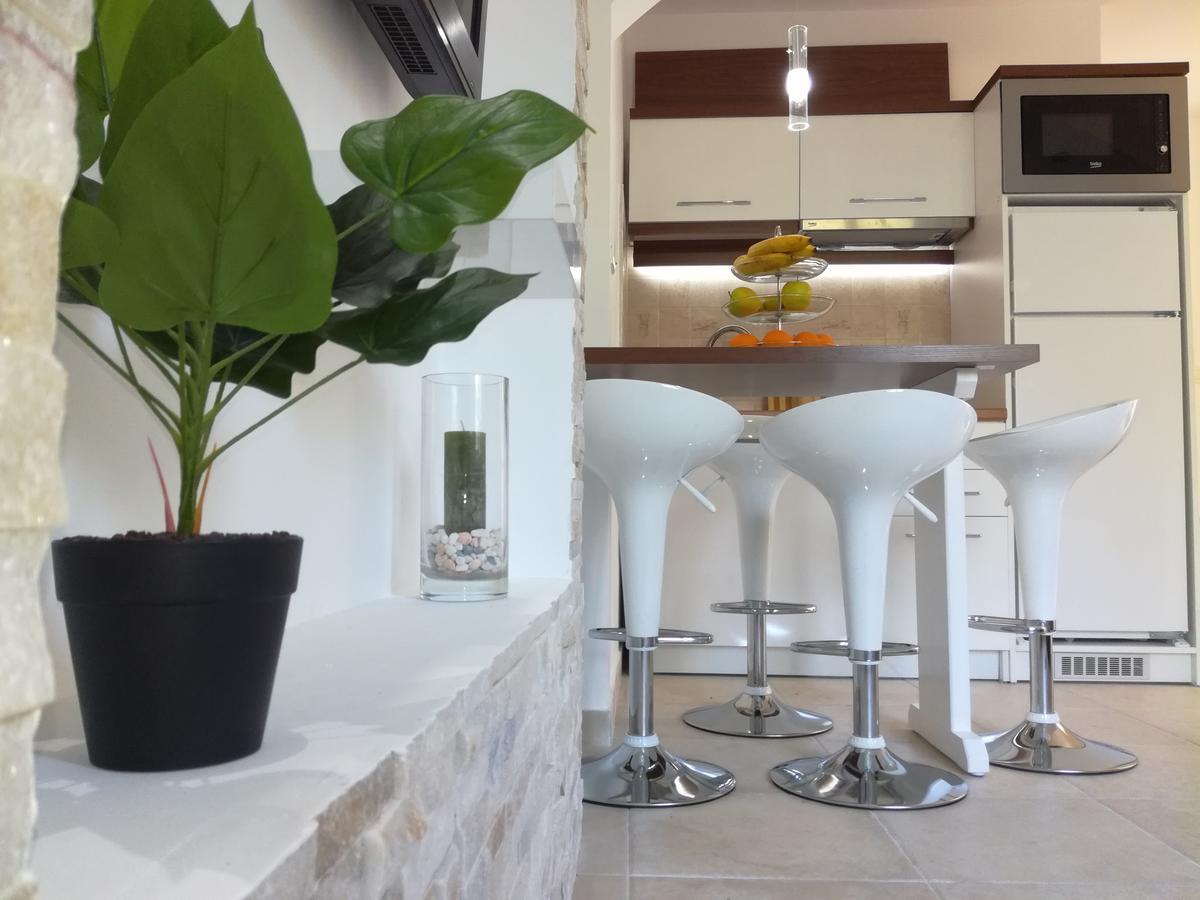 Paunovic Apartments Tivat Exterior photo